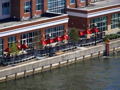 Sheraton Bayfront 4*