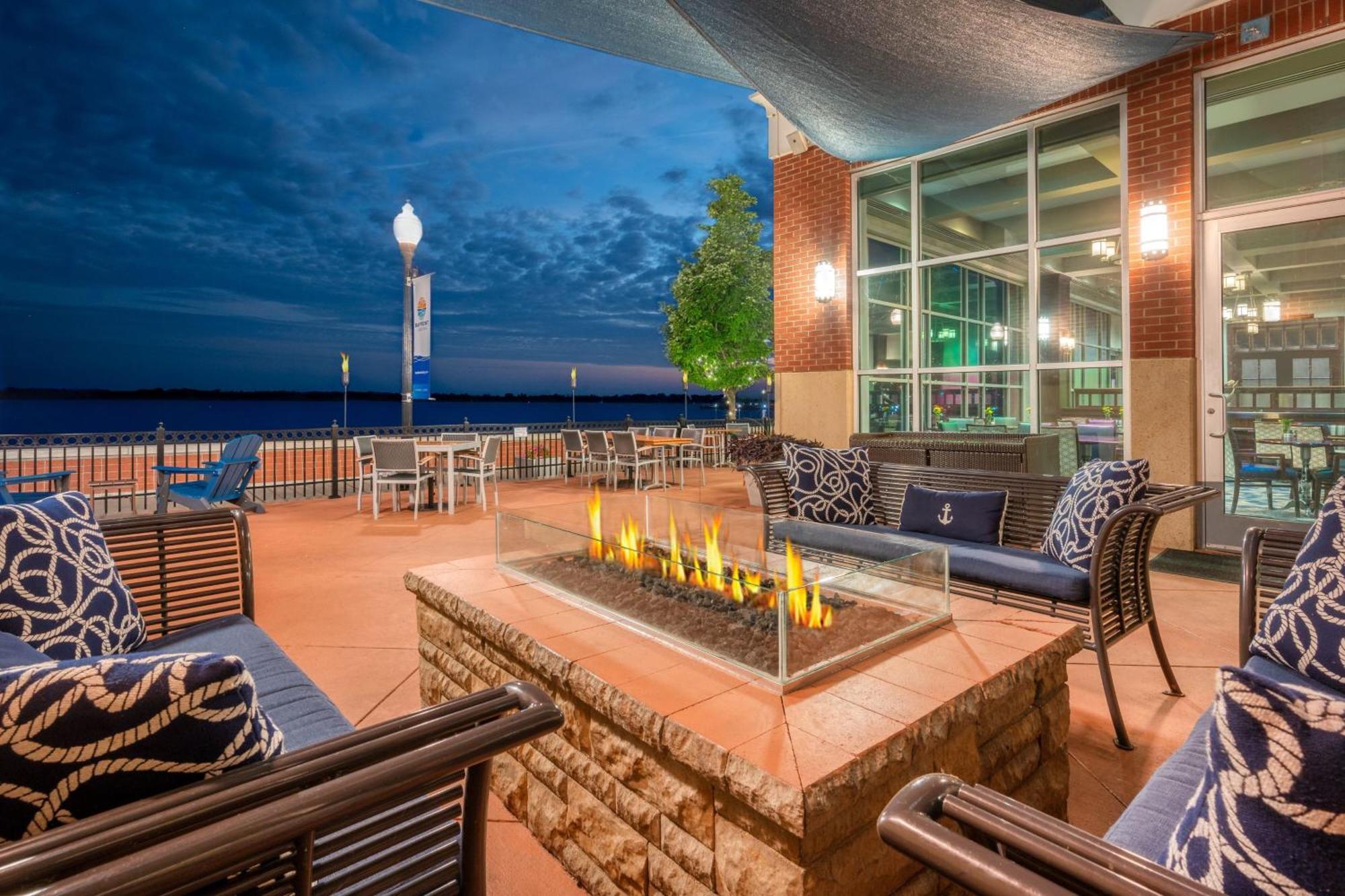 Sheraton Bayfront 4*