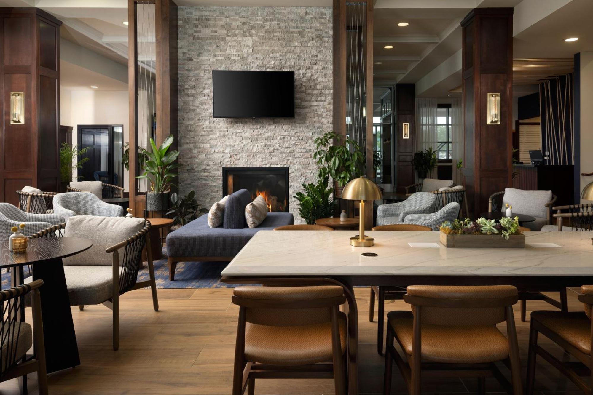 Hotel Sheraton Bayfront Erie